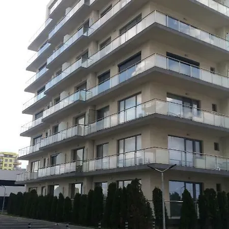 C&a Luxury Apartment, Nord